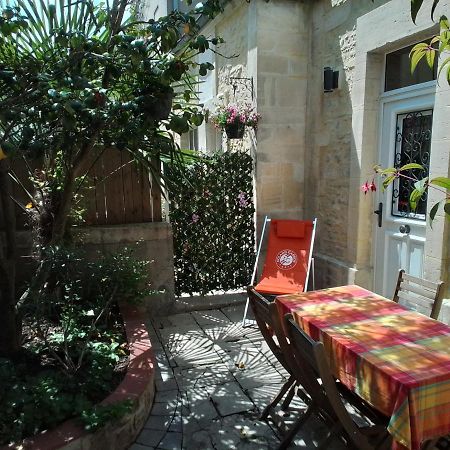 Camelia Bed & Breakfast Bayeux Bagian luar foto