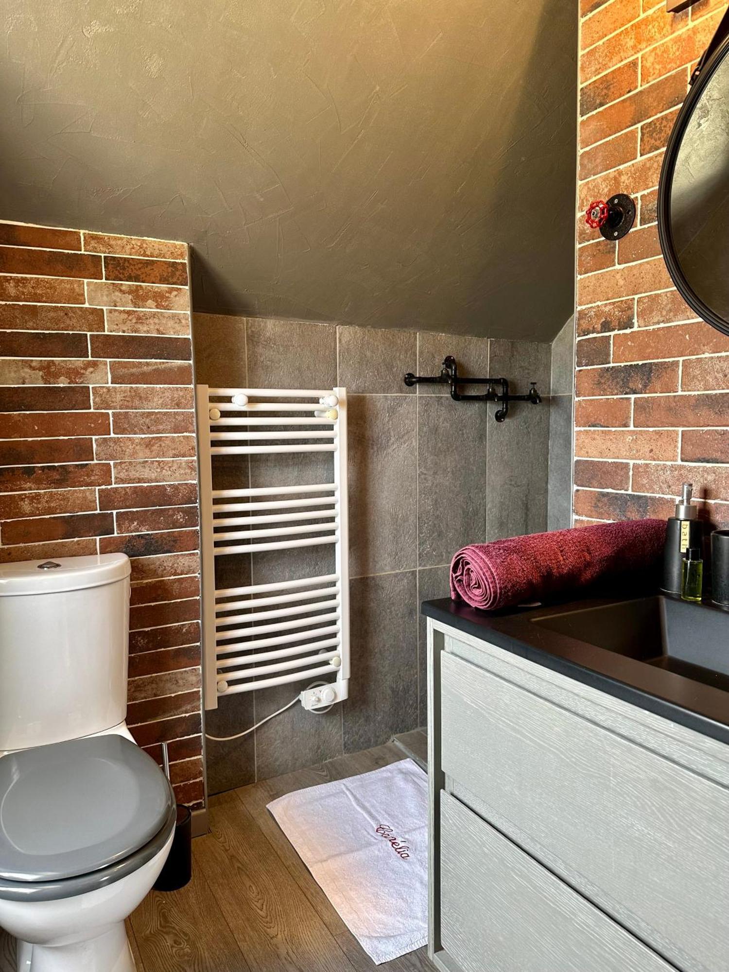 Camelia Bed & Breakfast Bayeux Bagian luar foto