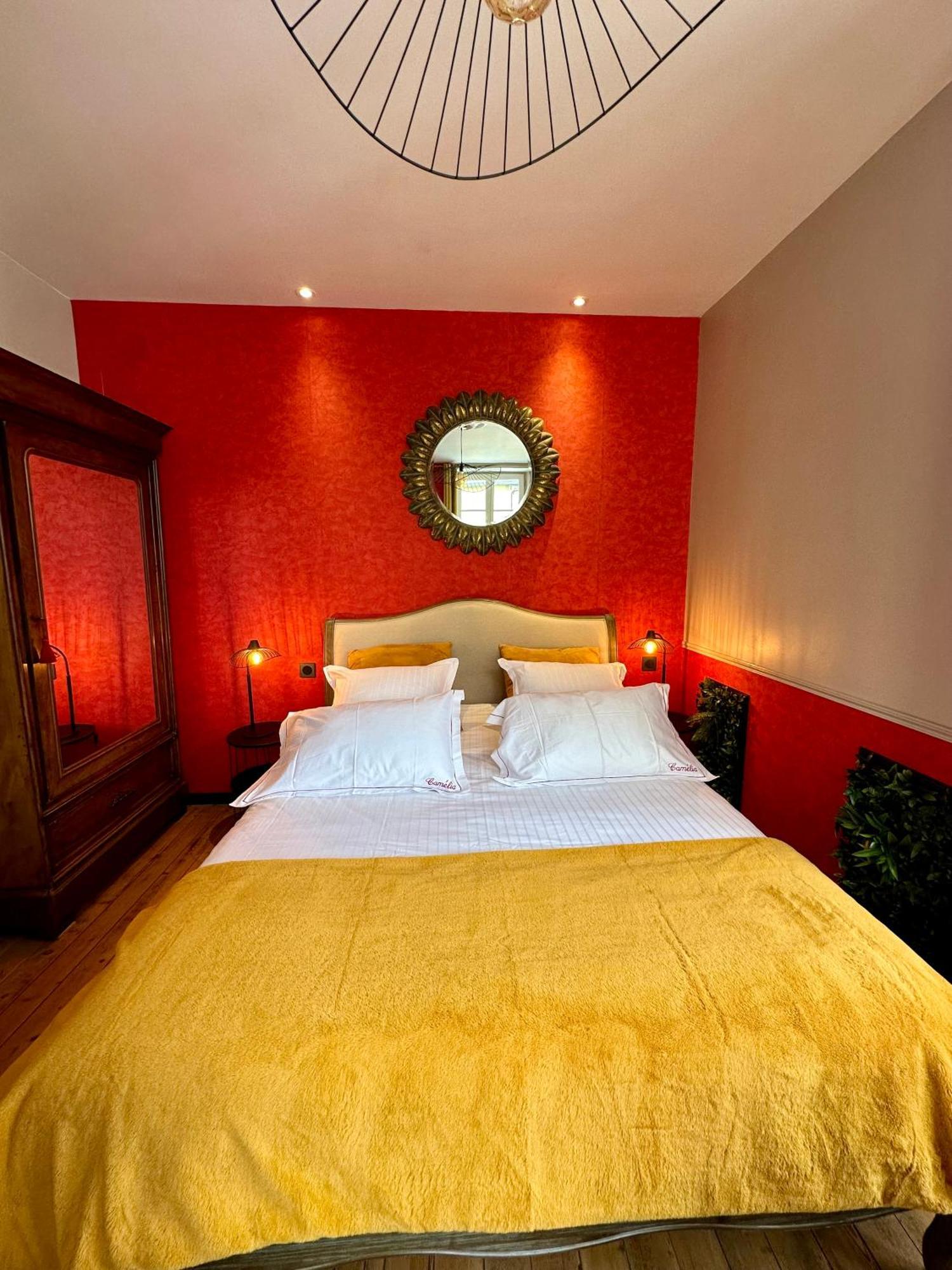 Camelia Bed & Breakfast Bayeux Bagian luar foto
